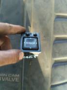 Кнопка управления зеркалами. Toyota Harrier, ACU10, ACU10W, ACU15, ACU15W, MCU10, MCU10W, MCU15, MCU15W, SXU10, SXU10W, SXU15, SXU15W Toyota Mark II...