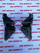 Крепление бампера. Nissan Vanette Mazda Bongo, SK22L, SK22M, SK22T, SK22V, SK82L, SK82M, SK82T, SK82V, SKF2L, SKF2M, SKF2T, SKF2V Двигатель R2