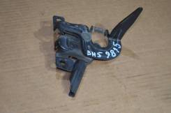 Замок капота. Subaru Legacy, BE5, BE9, BEE, BES, BH5, BH9, BHC, BHE Двигатели: EJ201, EJ202, EJ204, EJ206, EJ208, EJ254, EZ30D