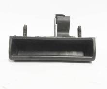 Ручка багажника. Subaru Forester, SG5, SG9, SG9L Двигатели: EJ202, EJ203, EJ205, EJ255
