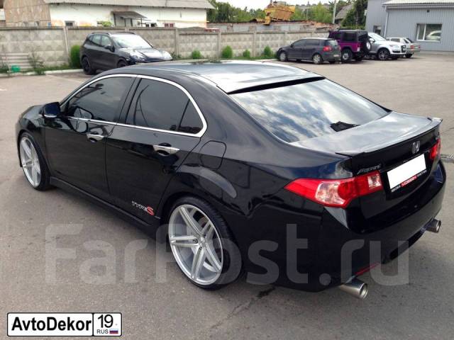       Honda Accord 8         3 600     