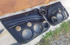 Обшивка двери. Toyota Prius, NHW20