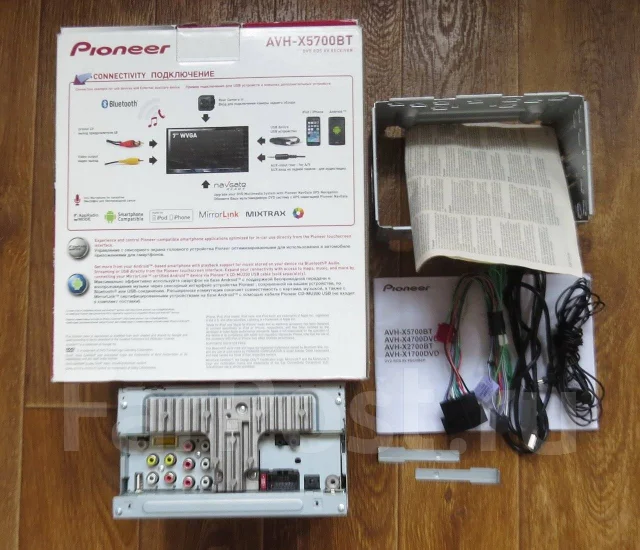 Pioneer AVH-X5700BT ����