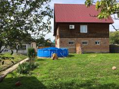Продаётся коттедж с участком, гаражом и баней. Улица Пархоменко 50, р-н Центр, площадь дома 200 кв. м., скважина, электричество 30 кВт, отопление элек...