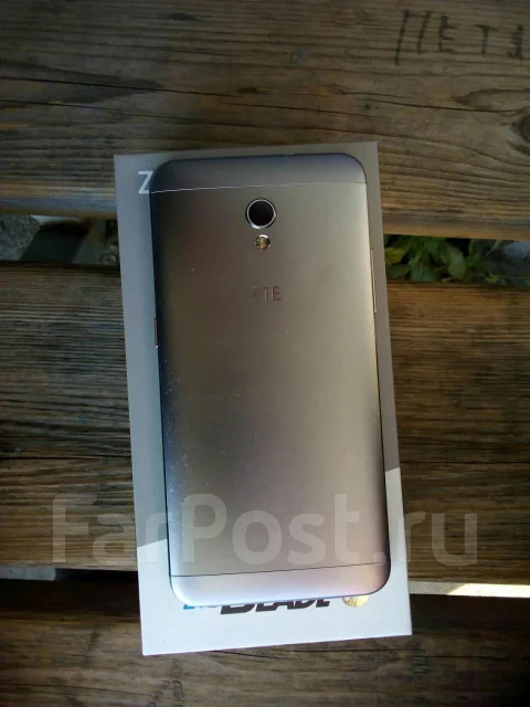ZTE Blade V7. �/�, �����, 3G, 4G LTE, Dual-SIM ����