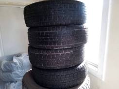 Dunlop. Зимние, без шипов, 30 %, 4 шт