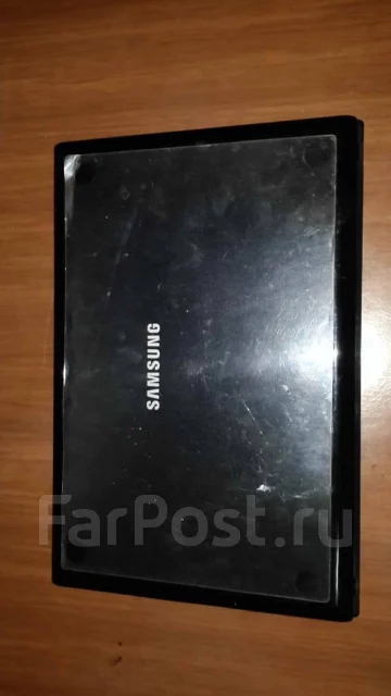 Samsung. 15.6", ��� 4 ��, ���� 500���, WiFi: 1, Bluetooth: 1 ����
