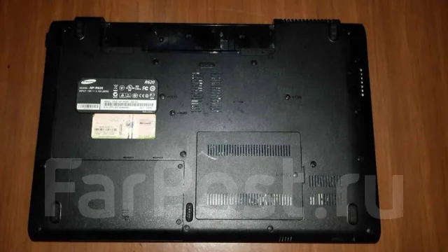 Samsung. 15.6", ��� 4 ��, ���� 500���, WiFi: 1, Bluetooth: 1 ����