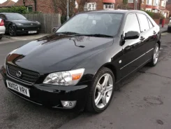 Lexus IS200 ����