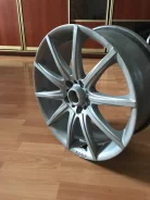 MOMO. x18", 5x112 ����