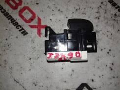 Кнопка стеклоподъемника. Toyota Mark II, GX90, JZX90, JZX90E, JZX91, JZX91E, JZX93, LX90, LX90Y, SX90 Toyota Cresta, GX90, JZX90, JZX91, JZX93, LX90...