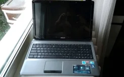 Asus A52JT. 15.6", WiFi, Bluetooth ����