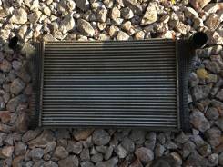 Интеркулер. Volkswagen Passat, 3G2, 3G5 Volkswagen Touran, 5T1 Volkswagen Golf, 5G1, AU1, BA5, BX5 Volkswagen Tiguan, AD1 Skoda Octavia, 5E3, 5E5, NL3...
