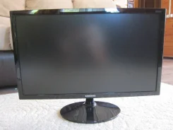 Samsung. 24" ����