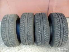 Bridgestone Ice Cruiser 7000. Зимние, шипованные, 2013 год, 40 %, 4 шт