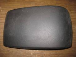 Подлокотник. Ford Mondeo, BD, BE, BG Двигатели: AOBA, AOBC, HUBA, JTBA, JTBB, KGBA, KLBA, KNBA, LPBA, PNBA, Q4BA, QXBA, QXBB, RHBA, SEBA, T1BA, T1BB...