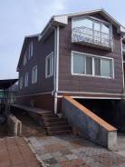 Продам коттедж район "Розы Ветров". Улица Стахановская 65, р-н Стахановская, площадь дома 370 кв. м., централизованный водопровод, электричество 25 кВ...