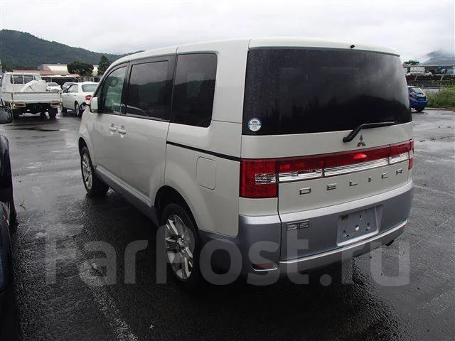 Mitsubishi Delica D:5. CV5W ����