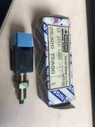 Концевик под педаль тормоза. Nissan: NV350 Caravan, Hardbody, King Cab, Maxima, Altima, Lucino, Figaro, NX-Coupe, NP300, BE-1, Almera, Silvia, Caravan...