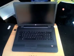 HP 17-by0006ur. 17.3", 2����, ��� 6 ��, ���� 500���, WiFi: 1, Bluetooth: 1, ����������� �� 4��. ����