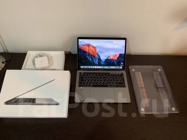 Apple MacBook Pro 13 2017 Mid MPXY2. 13", 2,3����, ��� 8 ��, ���� 256���, WiFi: 1, Bluetooth: 1, ����������� �� 12��. ����