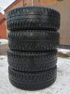 Bridgestone Ice Cruiser 7000. Зимние, шипованные, 2013 год, 60 %, 4 шт