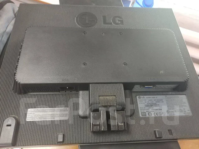 LG. 19" ����