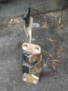 Замок сдвижной двери. Toyota Town Ace Noah, SR50, SR50G, SR40G, CR40G, CR50G Двигатели: 3SFE, 3CTE, 3CT