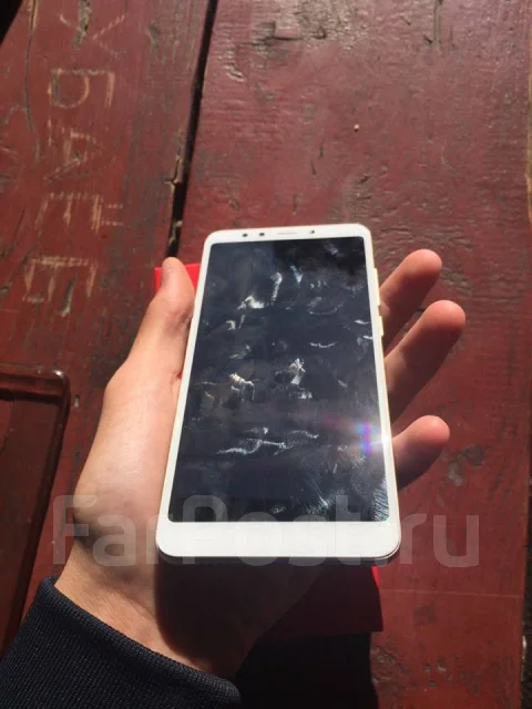Xiaomi Redmi 5. �/�, �����, 3G, 4G LTE, Dual-SIM ����