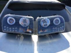 Фара. Chrysler 300C, LX, LE Двигатели: EGG, 3, 5CSP, EZB, EER, EZD, 2, 7FX, EZH, EES, ESF