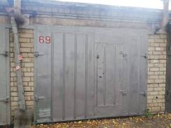 Гаражи кооперативные. улица Плеханова 14, р-н центр, 18 кв. м., электричество, подвал.