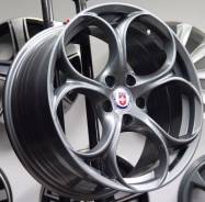 HRE. 8.0x18", 5x112.00, ET38, ЦО 66,6 мм.