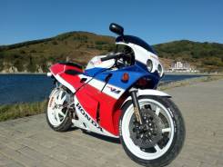 Honda VFR 400. 400 куб. см., исправен, птс, без пробега
