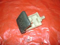 Ручка открывания капота. Toyota: Allion, Allex, ist, Vios, Corolla, Probox, Yaris Verso, Innova, Hilux, Echo Verso, Vanguard, Caldina, FJ Cruiser, For...