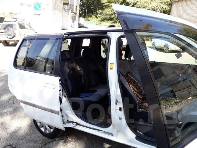 Toyota Raum. �������, ��������, ������, 16����. �� ����