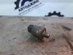 Датчик давления масла. Toyota: Platz, Windom, Lite Ace, Corona, Aristo, Ipsum, iQ, Corolla, Tercel, Altezza, MR-S, Tundra, Dyna, Raum, Sprinter, Vista...