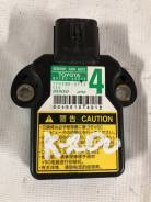 Датчик ускорения. Toyota Land Cruiser, UZJ200W, J200, URJ202, VDJ200, URJ202W, GRJ200, URJ200, UZJ200 Двигатели: 2UZFE, 3URFE, 1URFE, 1VDFTV, 1GRFE
