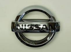Эмблема решетки (или предней панели) Nissan SAFARI