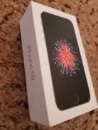 Apple iPhone SE. Б/у, 32 Гб, Серый, 4G LTE