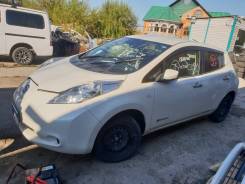 Nissan Leaf. AZE0207108, EM57