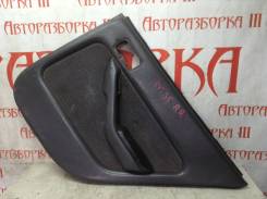 Обшивка двери задней правой Toyota Camry