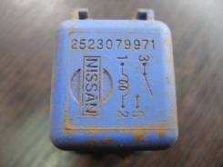 Реле. Nissan: NV350 Caravan, Maxima, King Cab, Hardbody, Lucino, NP300, Almera, Civilian, Caravan, Cedric, Silvia, Bluebird Sylphy, Almera Classic, Va...