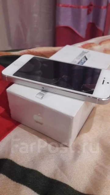 Apple iPhone 5. �/�, �����, 4G LTE ����
