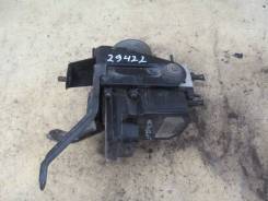 Блок abs. Toyota Avensis, AZT250, AZT250L, AZT250W, AZT251, AZT251L, AZT251W, CDT250 Двигатели: 1AZFSE, 1CDFTV, 2AZFSE