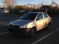 Toyota Platz. Без водителя