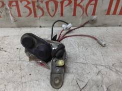 Концевик двери Toyota Camry