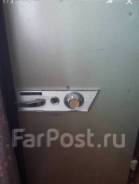 Шкафы-сейфы.
