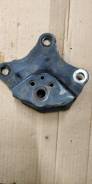 Крепление амортизатора. Lexus RX450h, GGL10, GGL15, GGL20, GGL25, GYL10, GYL10W, GYL15, GYL15W, GYL20, GYL20W, GYL25, GYL25W Lexus RX350, GGL10, GGL10...