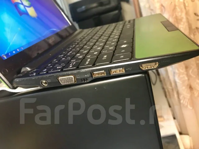 Acer Aspire One 522. 10.1", 1����, ��� 2048 ��, ���� 160���, WiFi: 1, ����������� �� 2��. ����