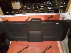 Обшивка двери багажника. Honda HR-V, GH1, GH2 Двигатель D16A